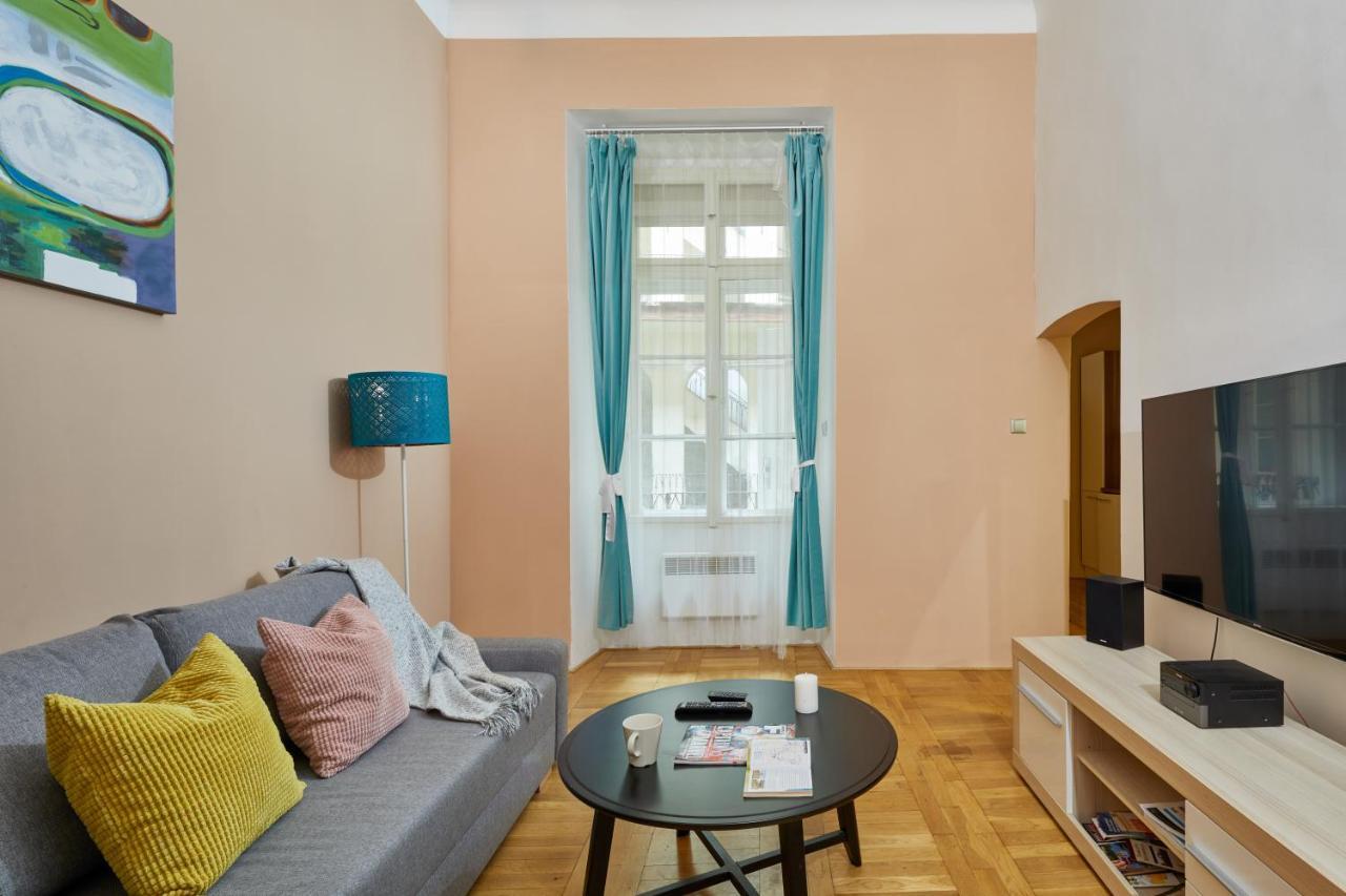 Prague Days - Cozy Flat In The Old Town Apartment Exterior photo